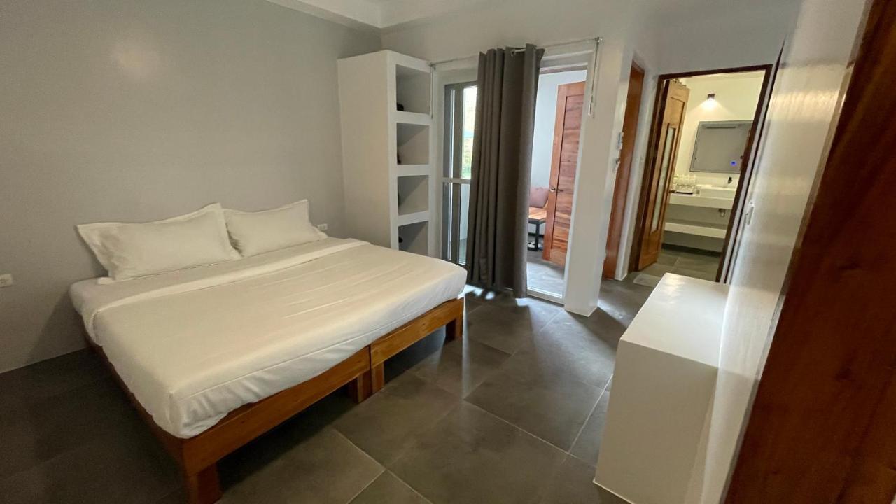 Bathala Hotel *