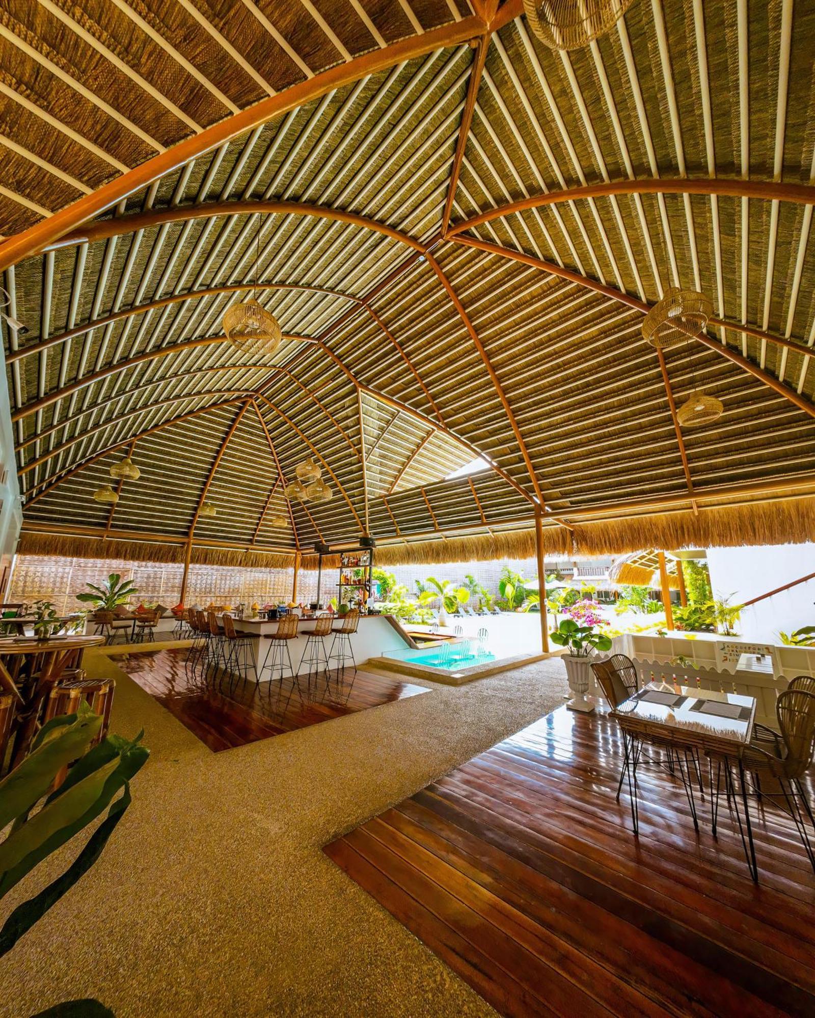 Bathala Hotel *